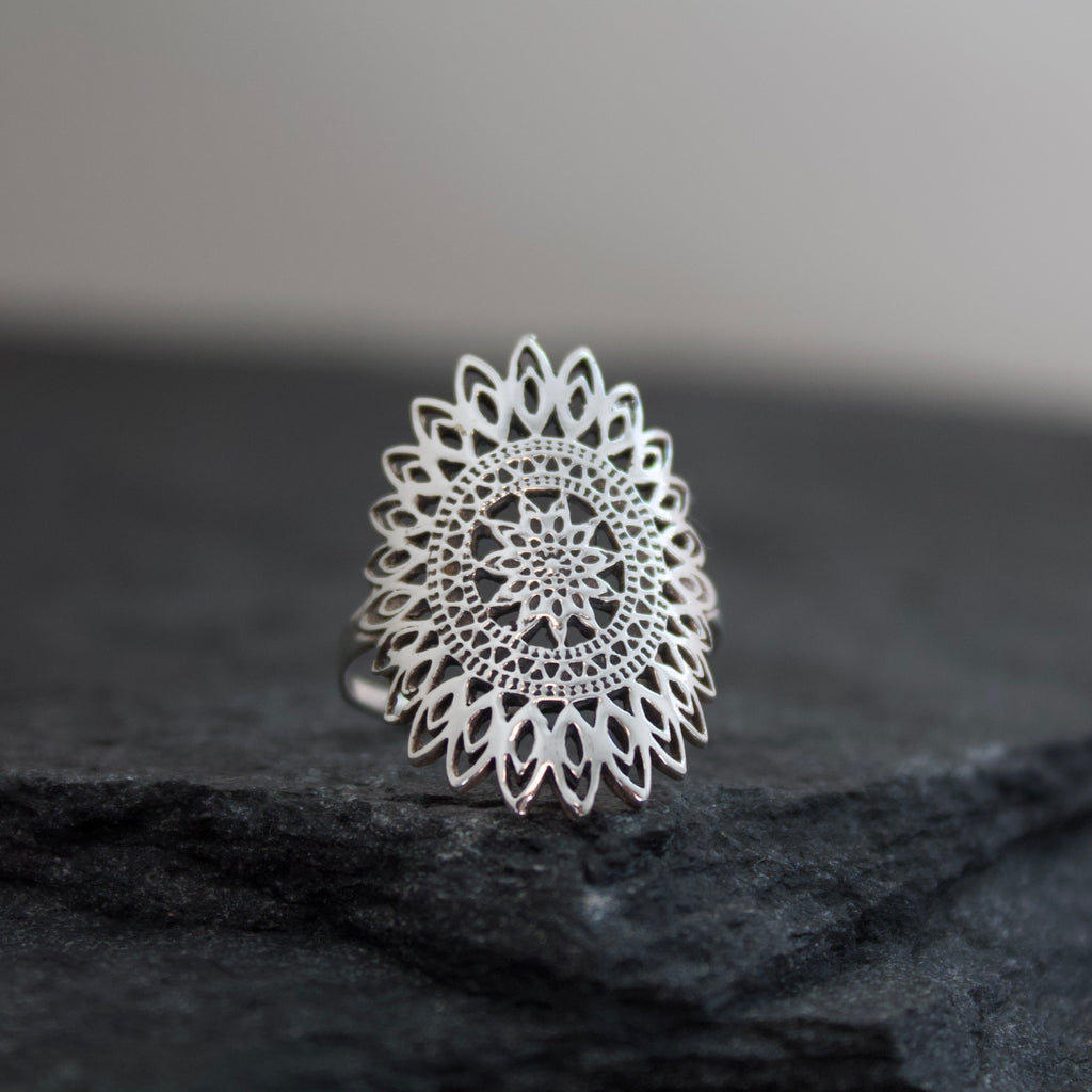 Solara Filigree Ring